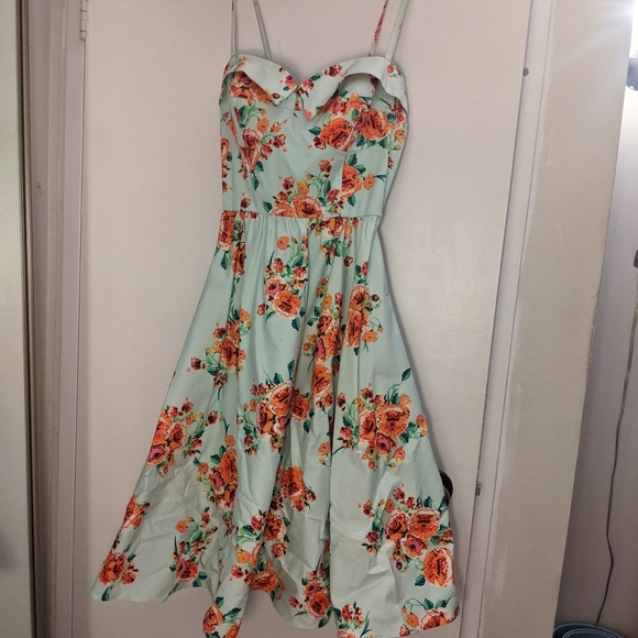 NWT "Stop Staring!" Floral Swing Dress - Picture 3 of 4